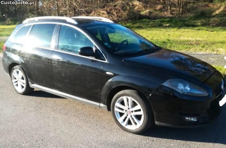 Fiat Croma 1.9 JTDm 150cv bom estado geral — fotografia 3