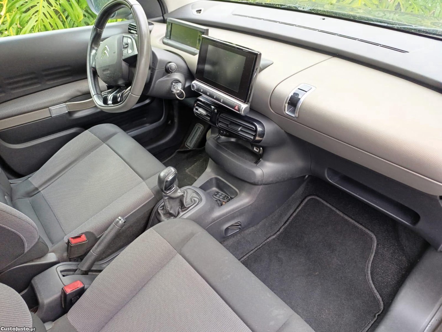 Citroën C4 Cactus - 17 — photo 5