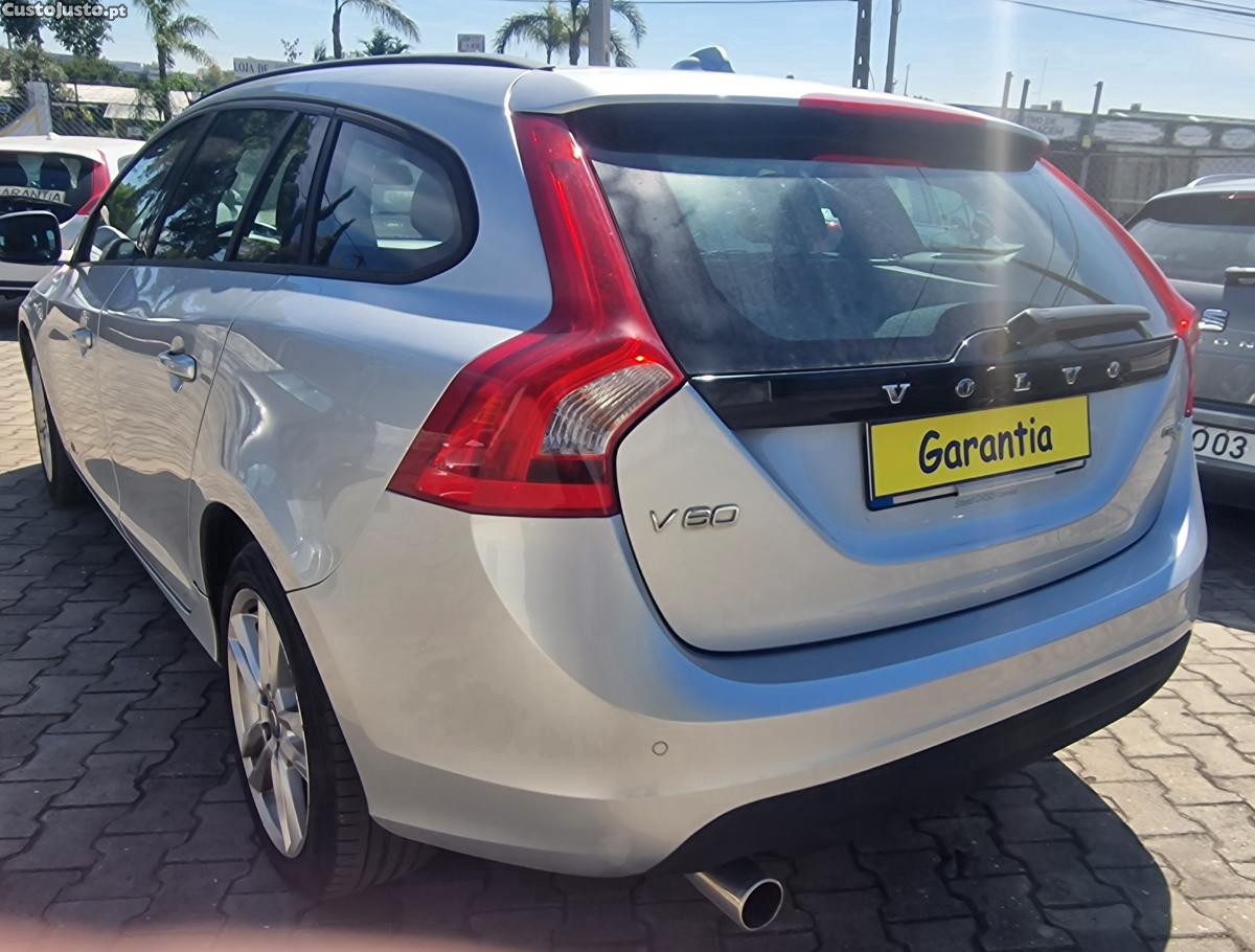 Volvo V60 1.6 Drive — fotografia 4
