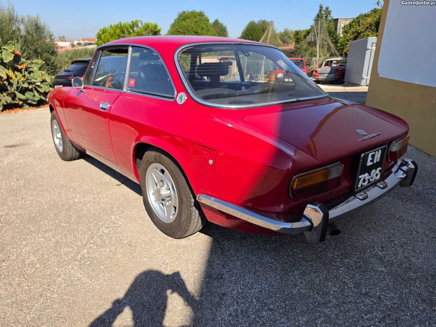 Alfa Romeo GTV 2000 — photo 2