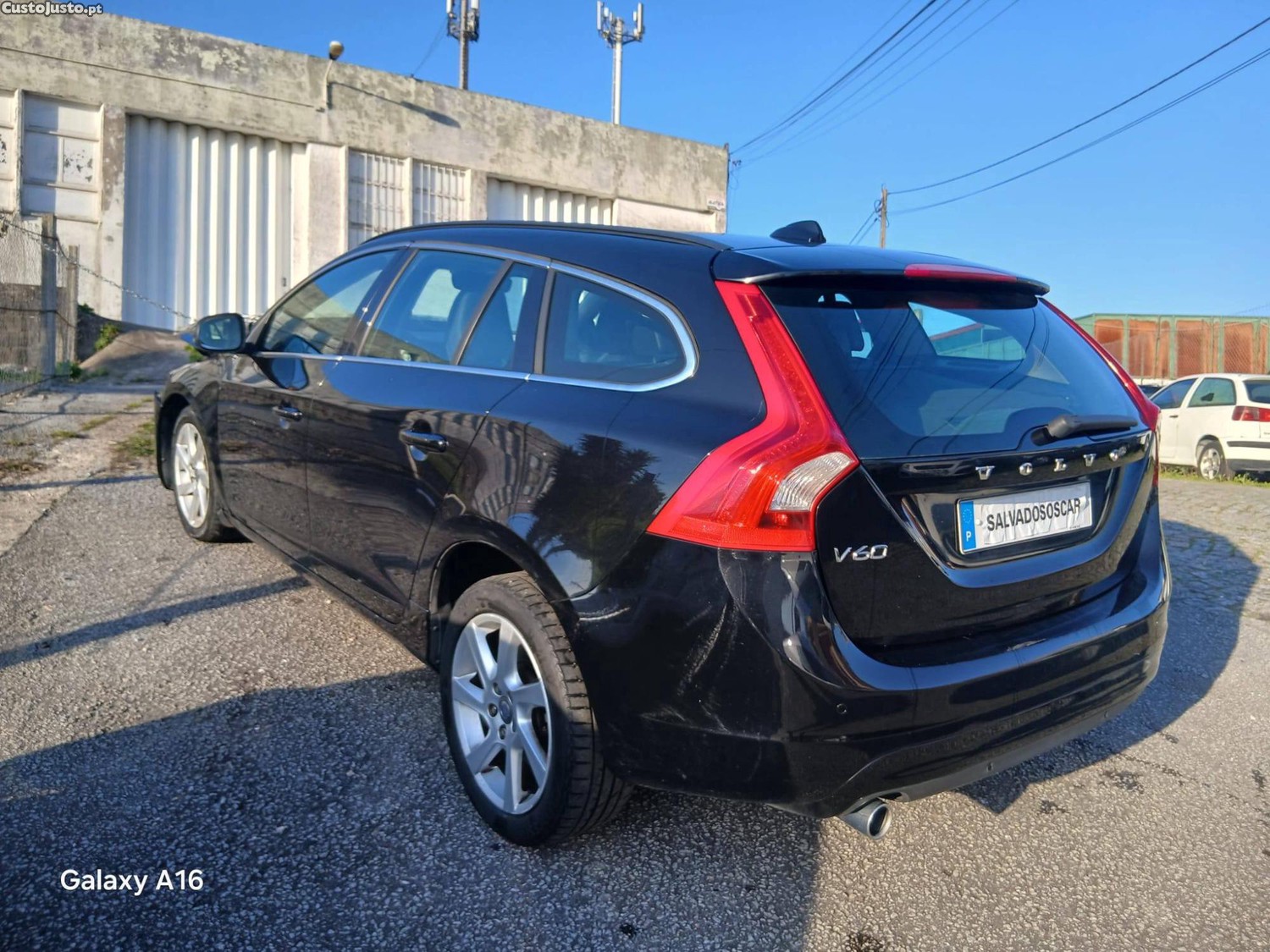 Volvo V60 1.6 Drive / D2 Diesel - 14 foto 3