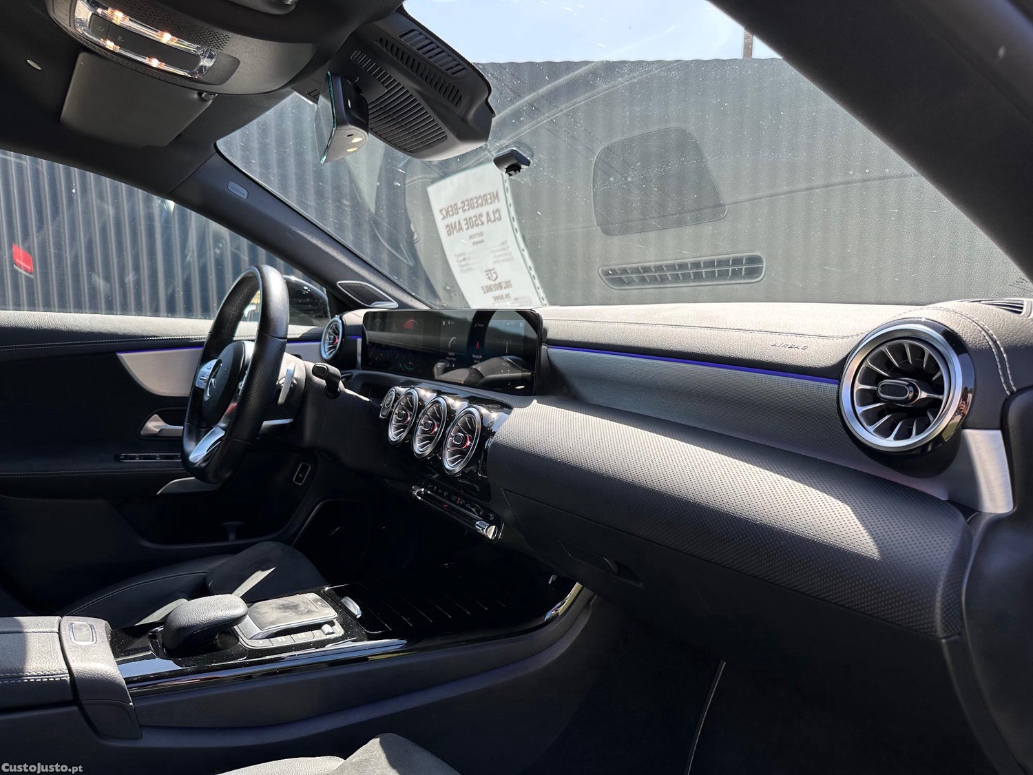Mercedes-Benz CLA 250 250E — fotografia 3