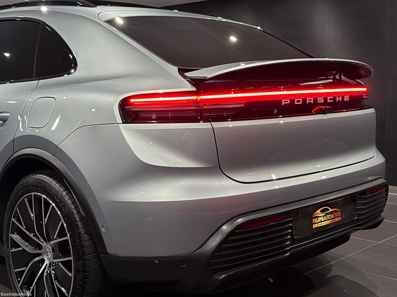 Porsche Macan Electric 4 — fotografia 14