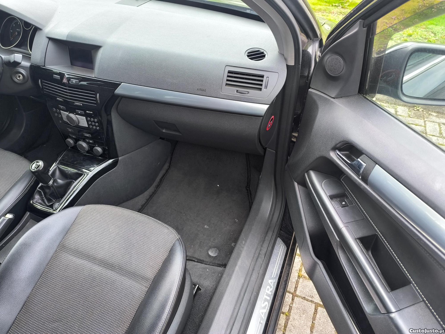 Opel Astra 1.3 cdti 5lugares — fotografia 3