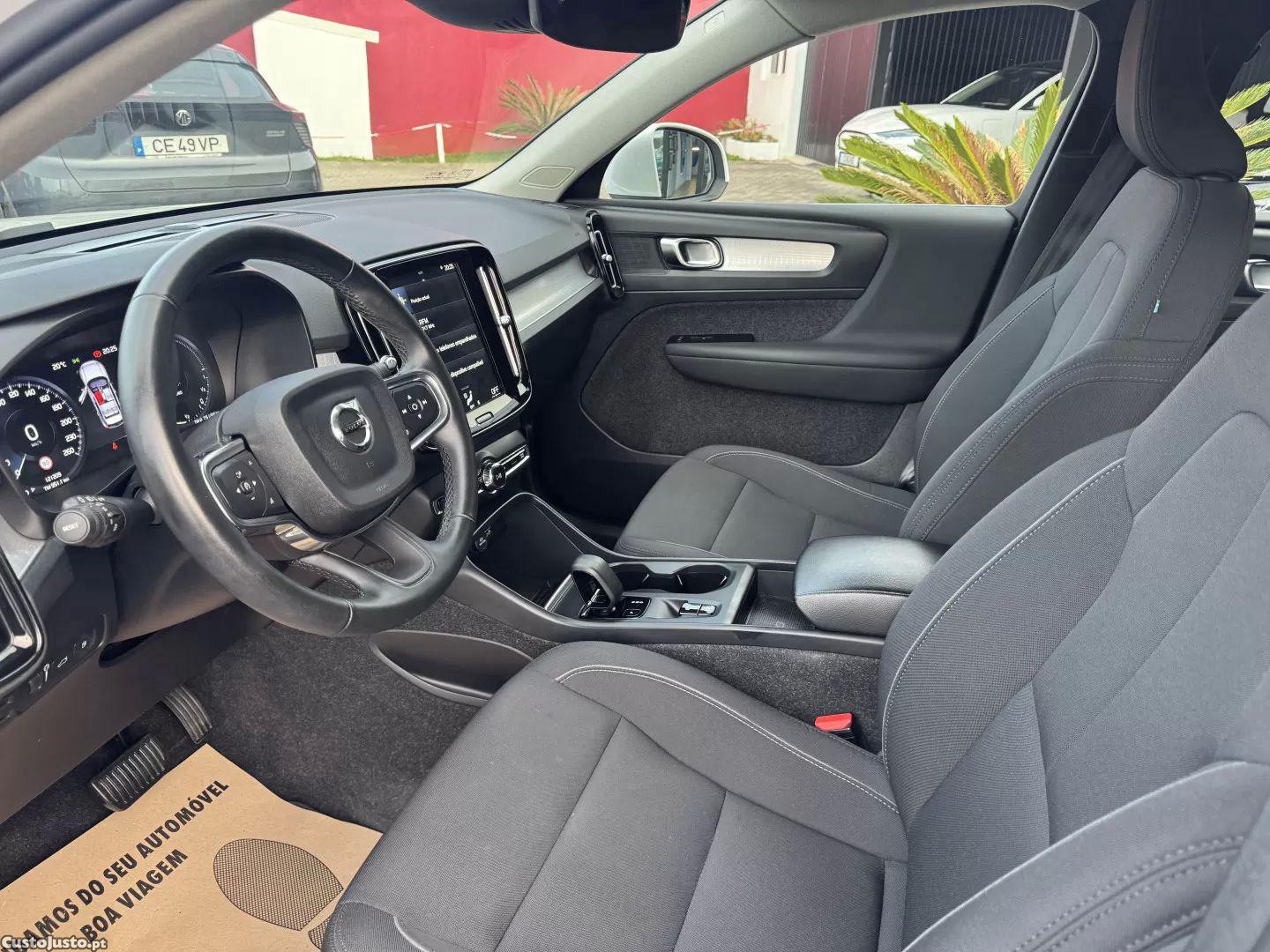 Volvo XC 40 1.5 t4 phev core — fotografia 19