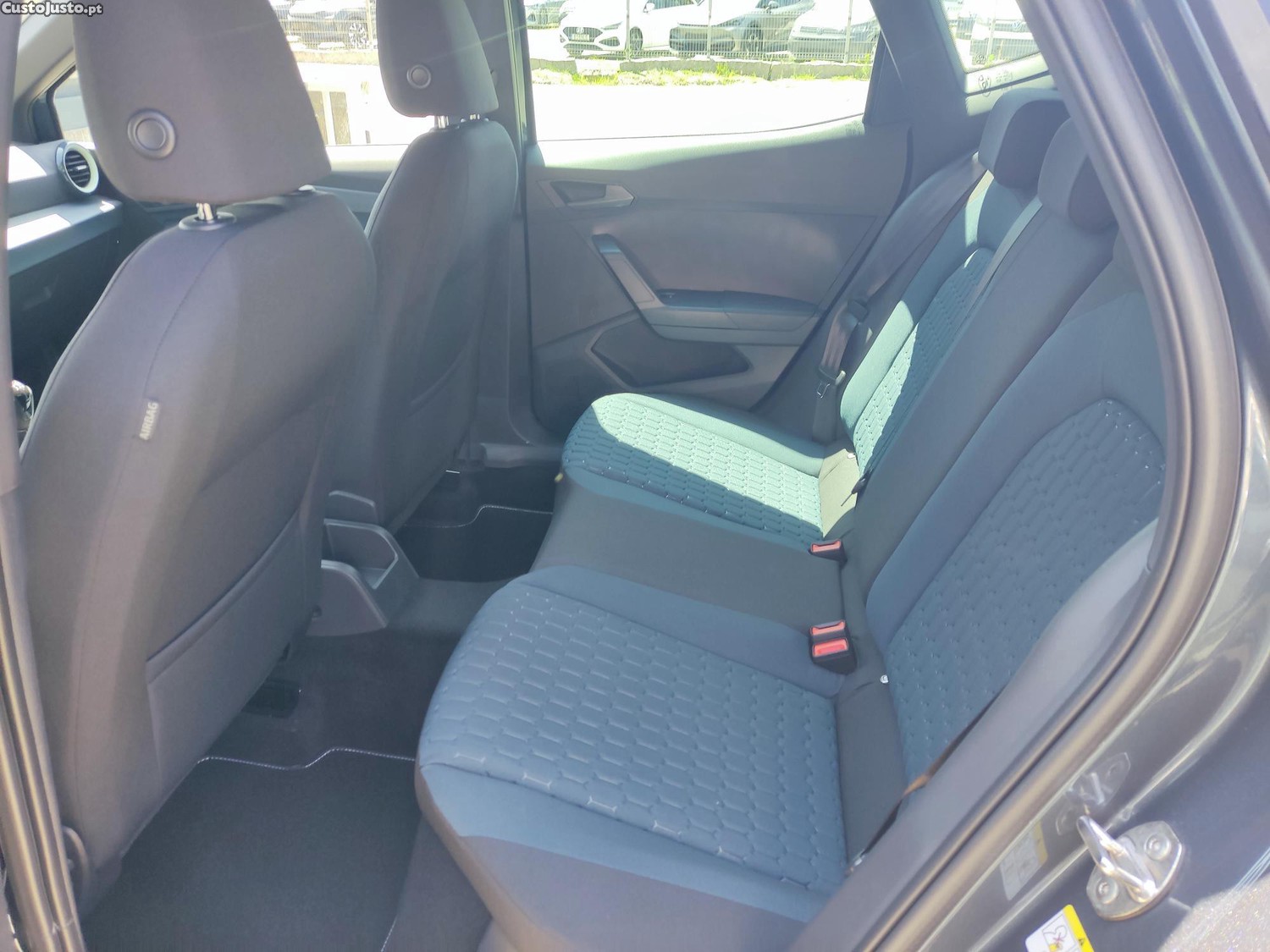 SEAT Arona Style 115 CV - 06/2026 - Apenas 21750 euros — fotografia 4