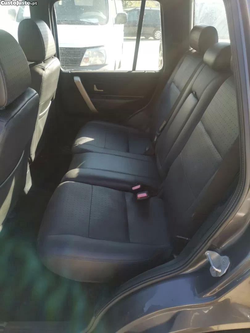 Land Rover Freelander 2.0 td4 hse - 05 foto 5