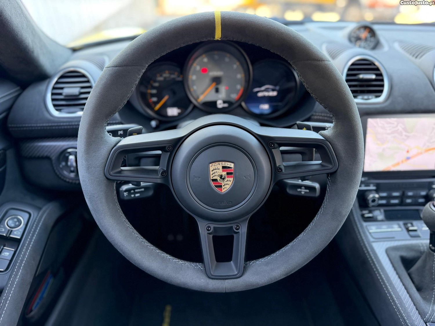 Porsche Cayman 718 GT4 RS — fotografia 8