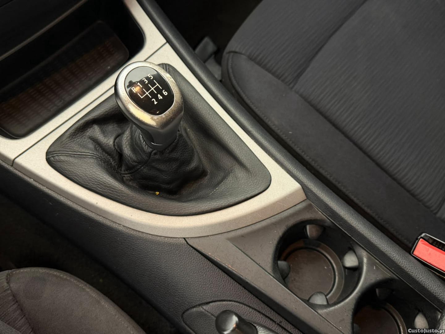 BMW 118 D — fotografia 6