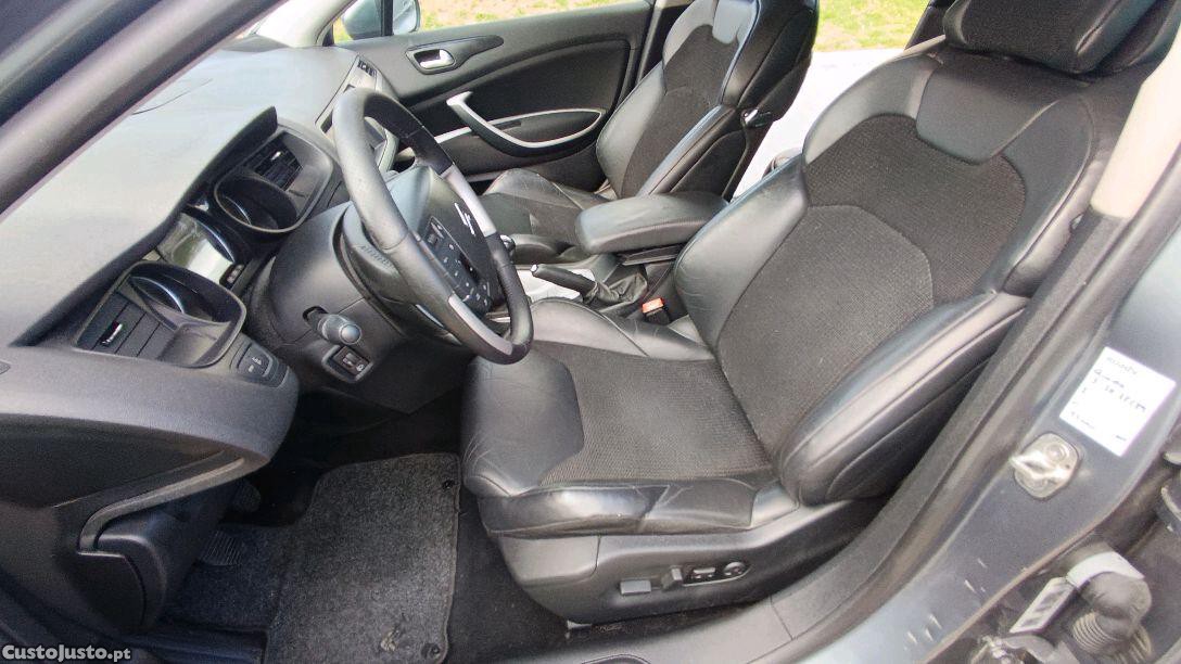 Citroën C5 1.6 HDi 120cv 82 Milkms — fotografia 6
