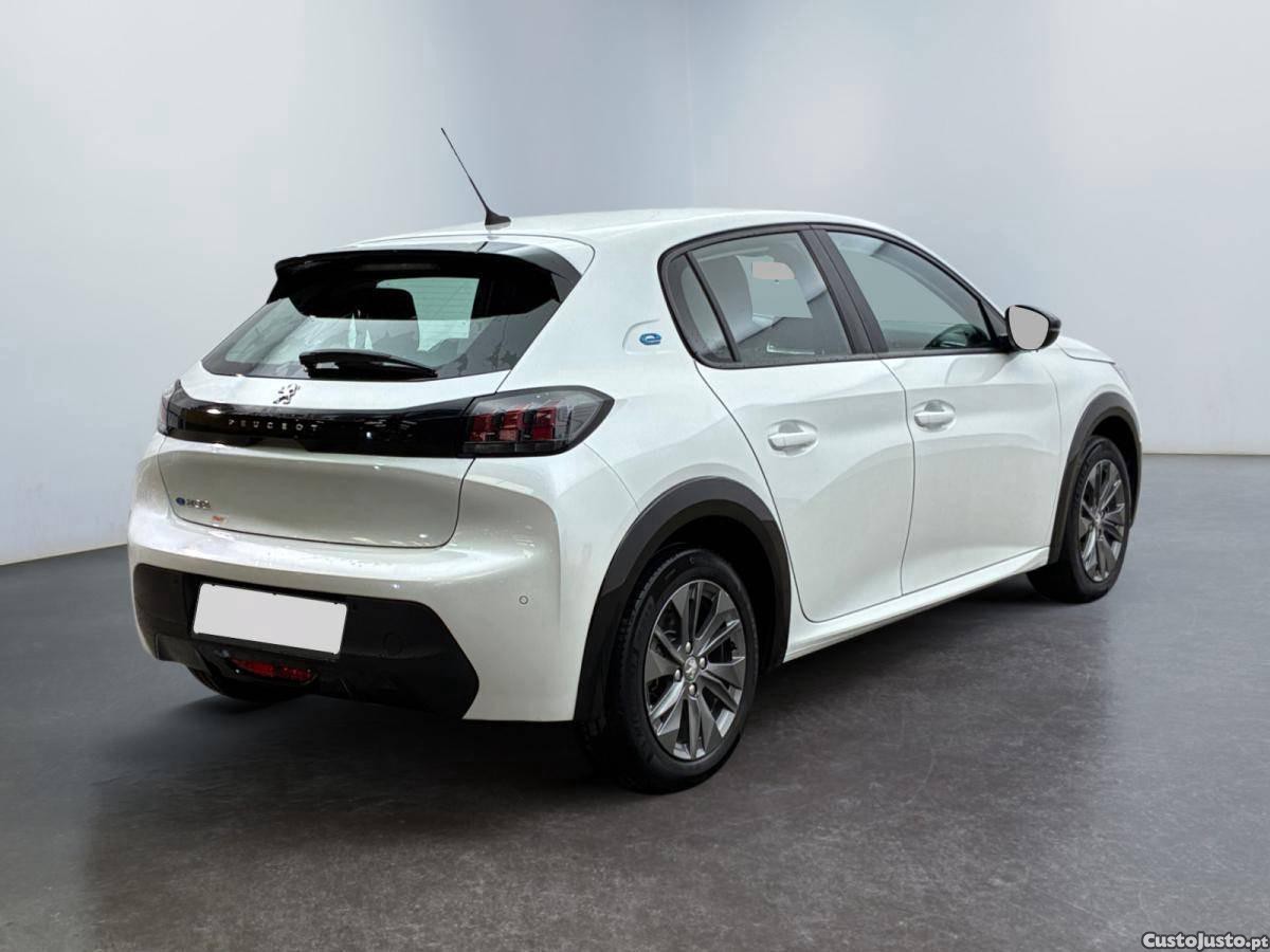 Peugeot 208 50 kWh Active Pack - 22 foto 2