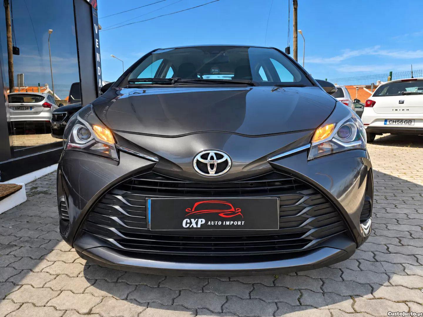 Toyota Yaris 1.0 vvt-i comfort - 20 foto 2