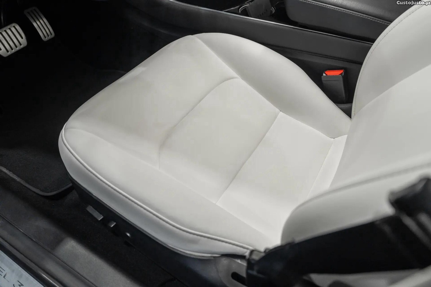 Tesla Model 3 Performance Dual Motor AWD — fotografia 5