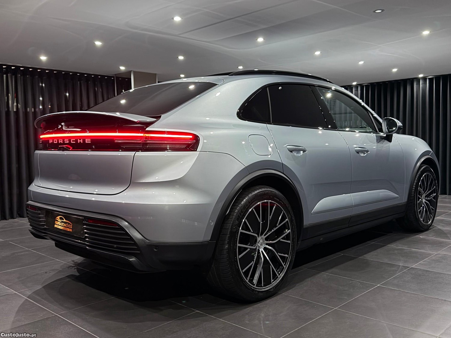 Porsche Macan Electric 4 — fotografia 18