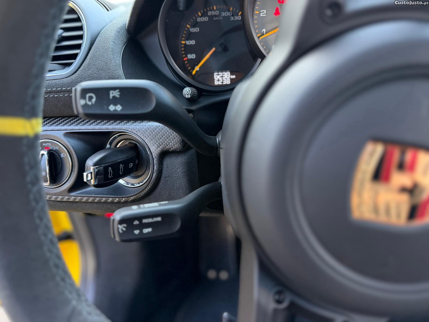 Porsche Cayman 718 GT4 RS — fotografia 7