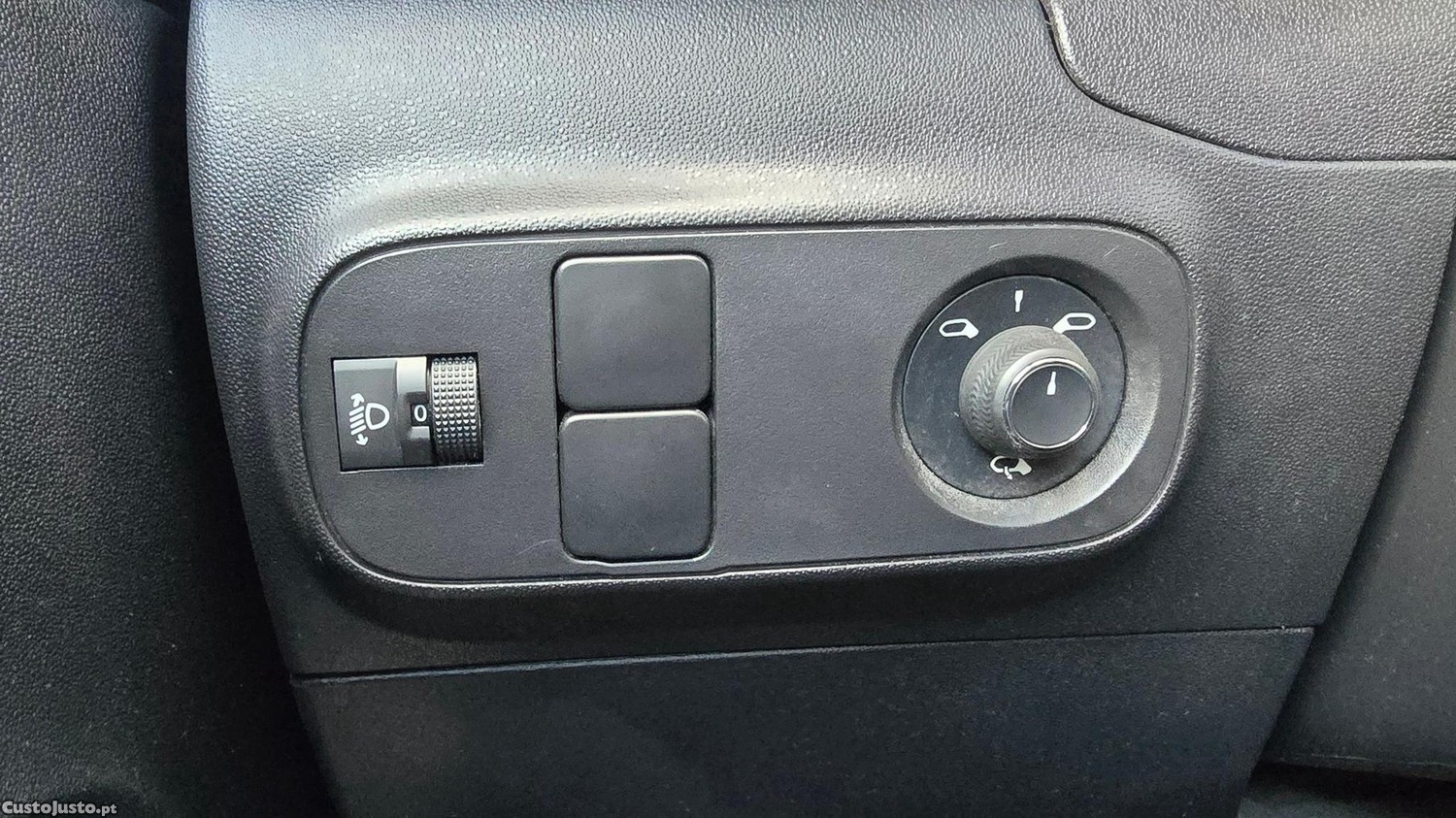Citroën C3 1.5 BlueHDi C-Series — fotografia 20
