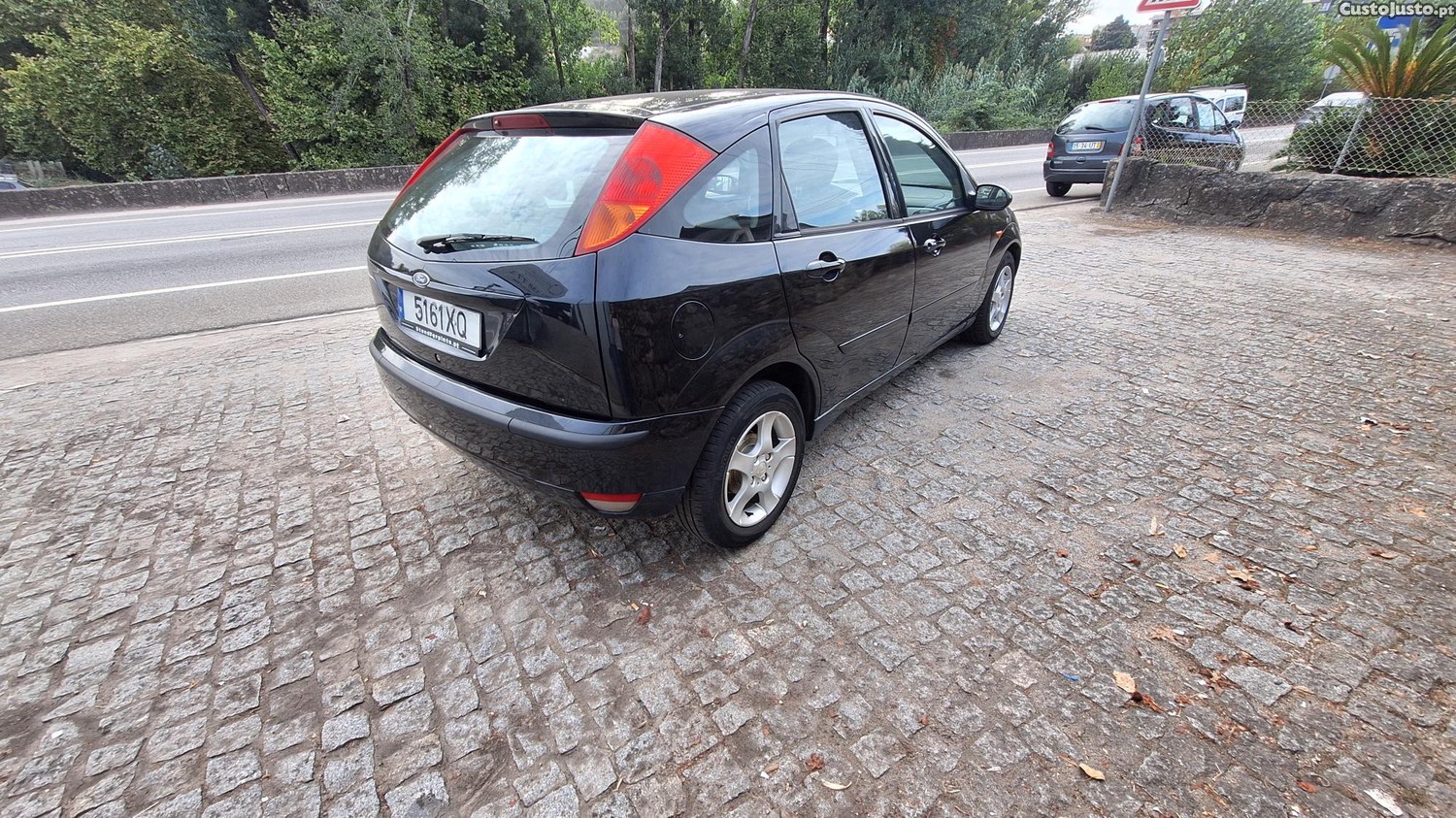 Ford Focus TDDI — photo 2