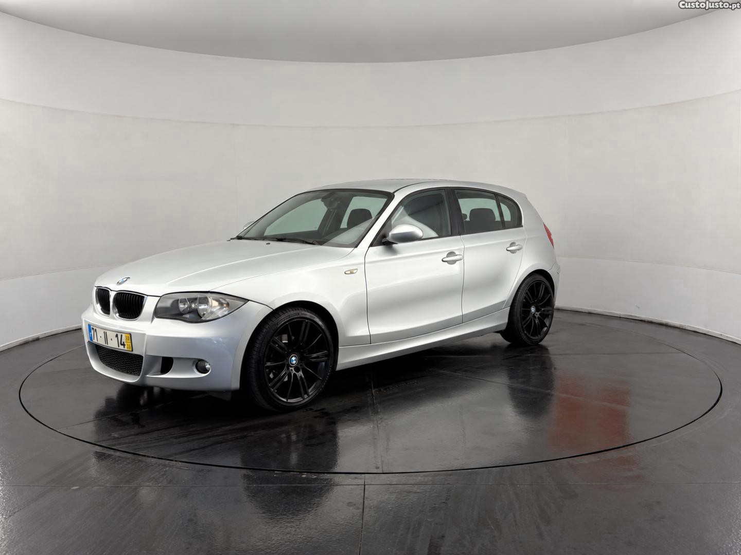 BMW 118 D — fotografia 10