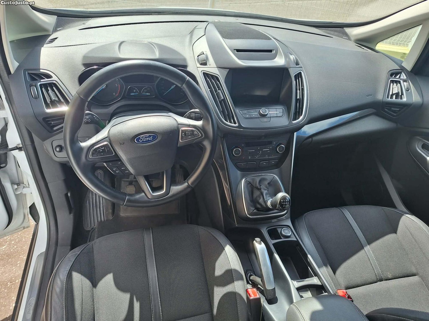 Ford C-Max 1.5 TDCI Titanium — fotografia 2