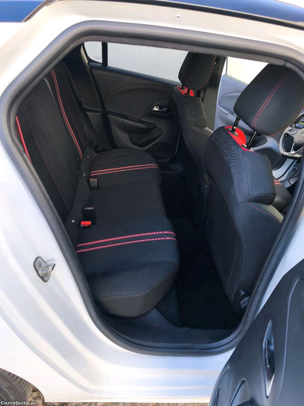 Opel Corsa 1.2T GS LINE — fotografia 4
