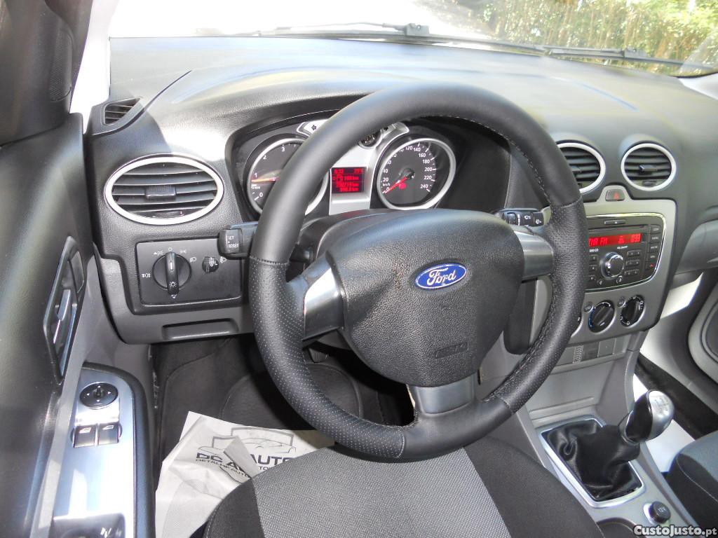 Ford Focus Sport — fotografia 4