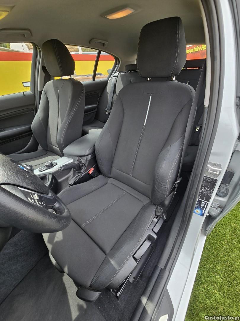 BMW 116 d EDynamics Line Sport — fotografia 10