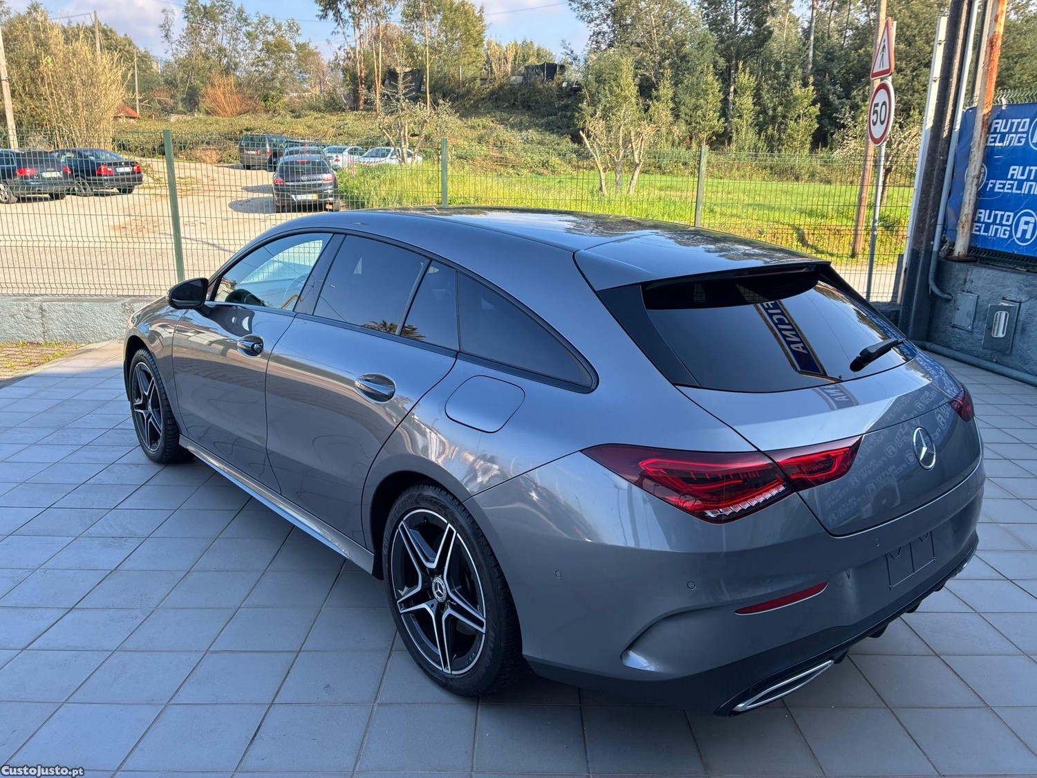 Mercedes-Benz CLA 250 250eAMG LINE — fotografia 17