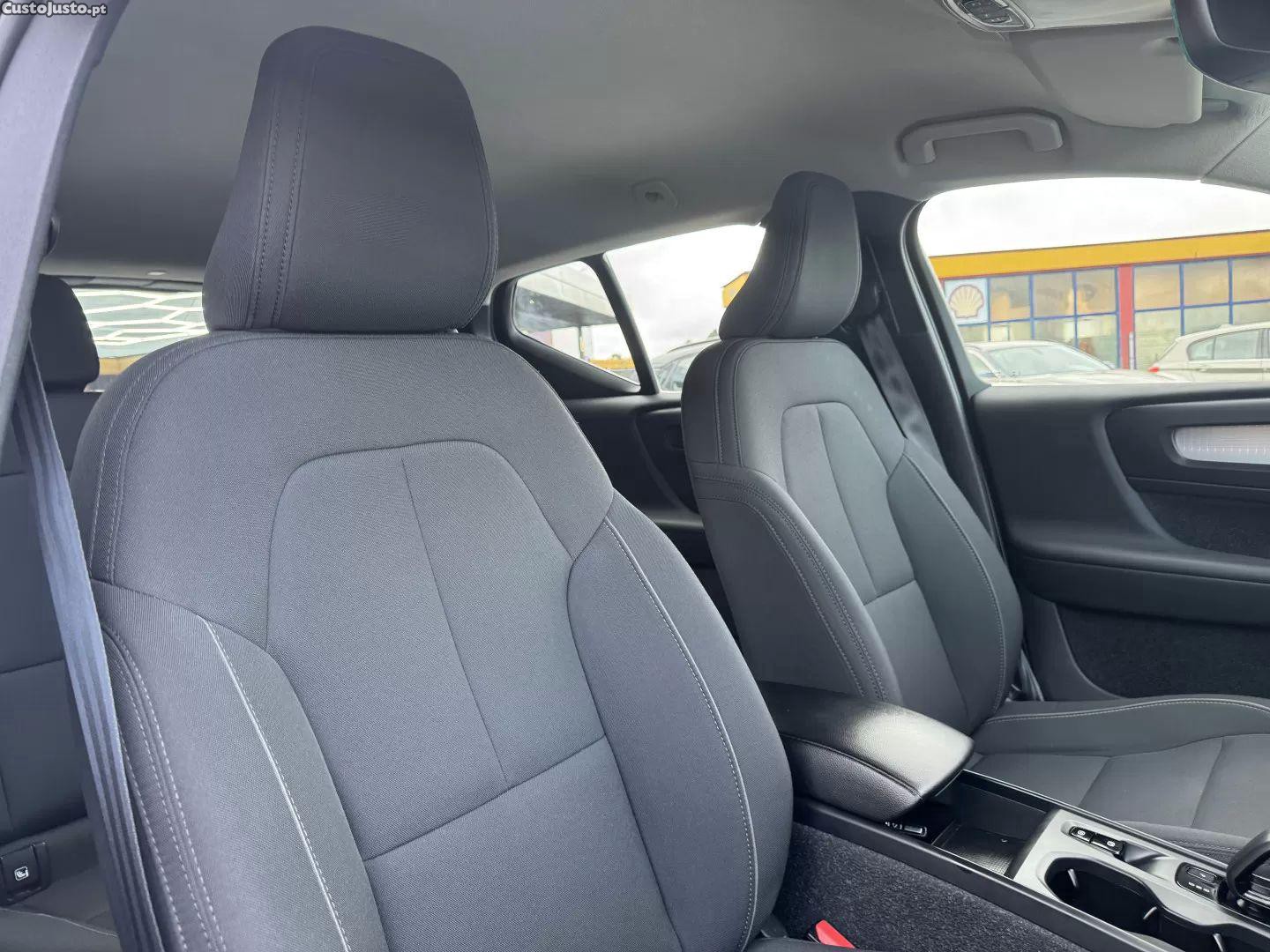 Volvo XC 40 1.5 t4 phev core — fotografia 14