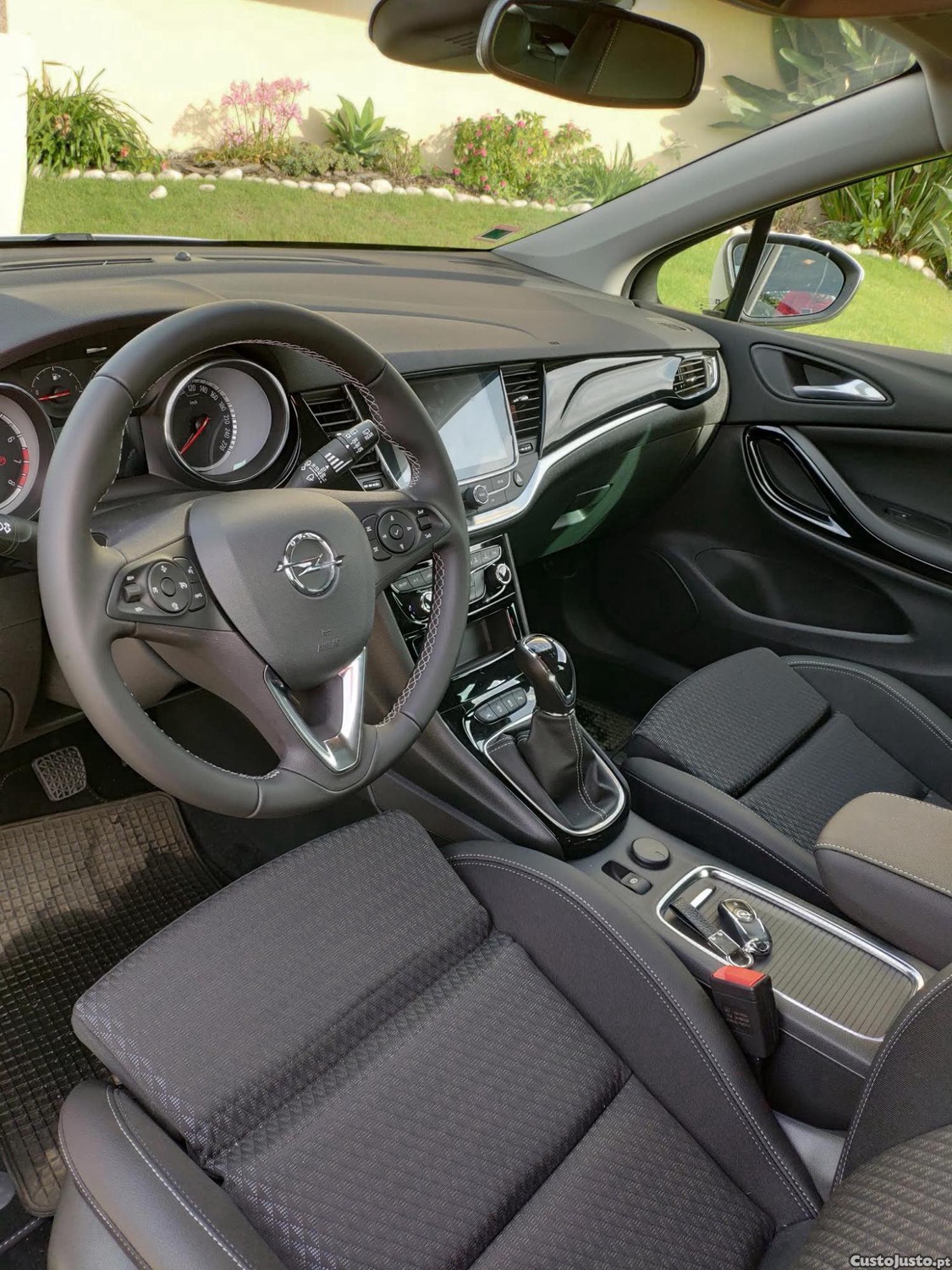 Opel Astra INNOVATION 1.0 105cv S/S - 19 — photo 5