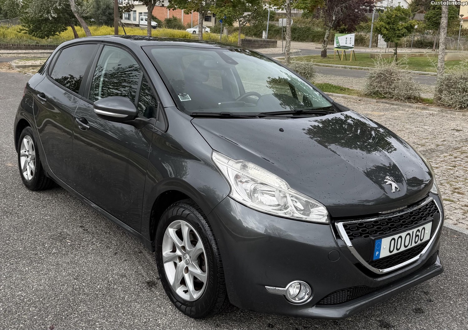 Peugeot 208 1.2  Vti   Active - 14 foto 4