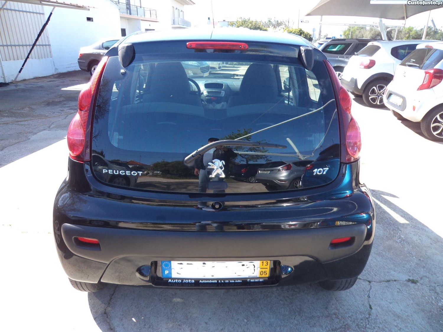Peugeot 107 1.0 Ar/c 5 Portas — fotografia 4