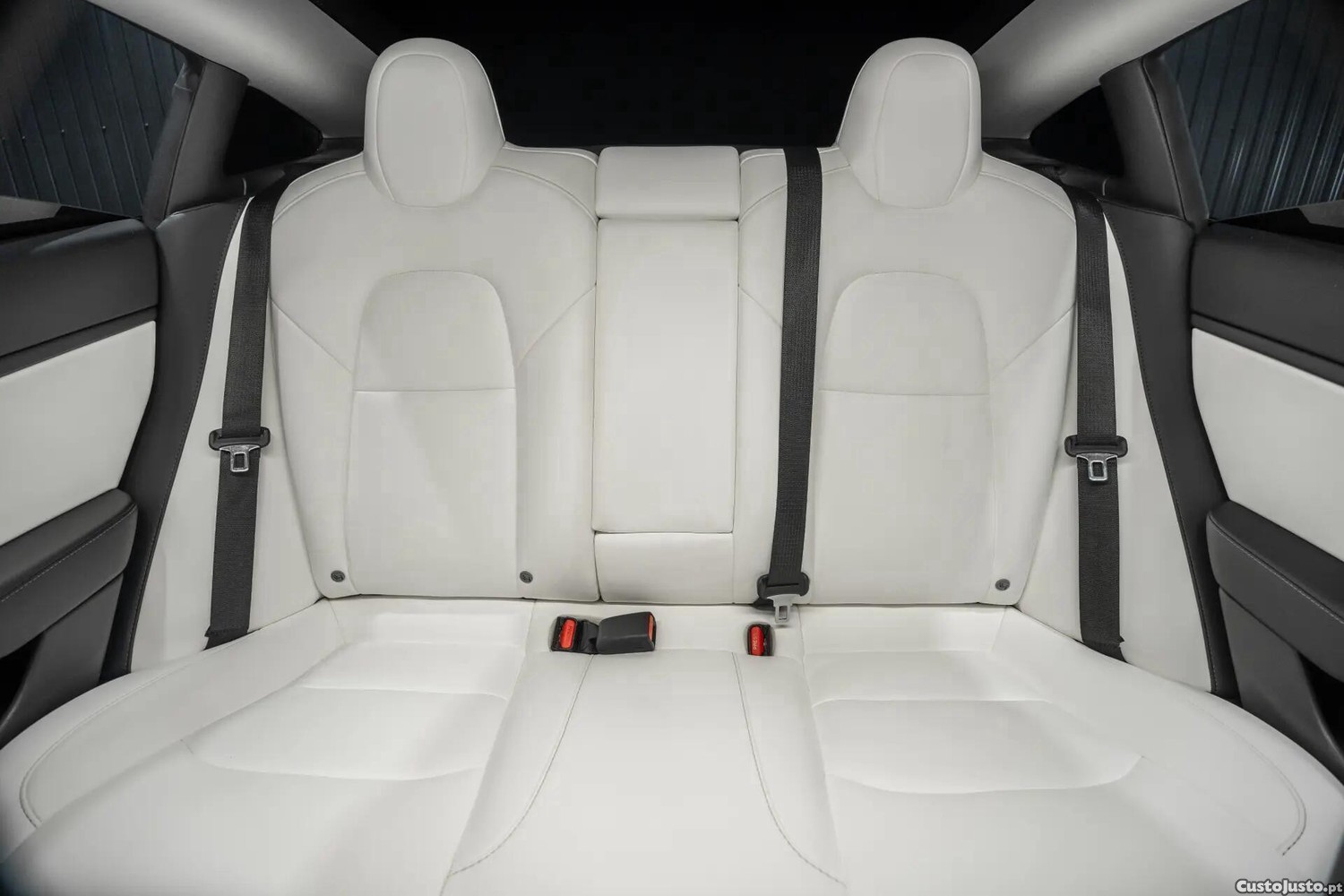 Tesla Model 3 Performance Dual Motor AWD — fotografia 4