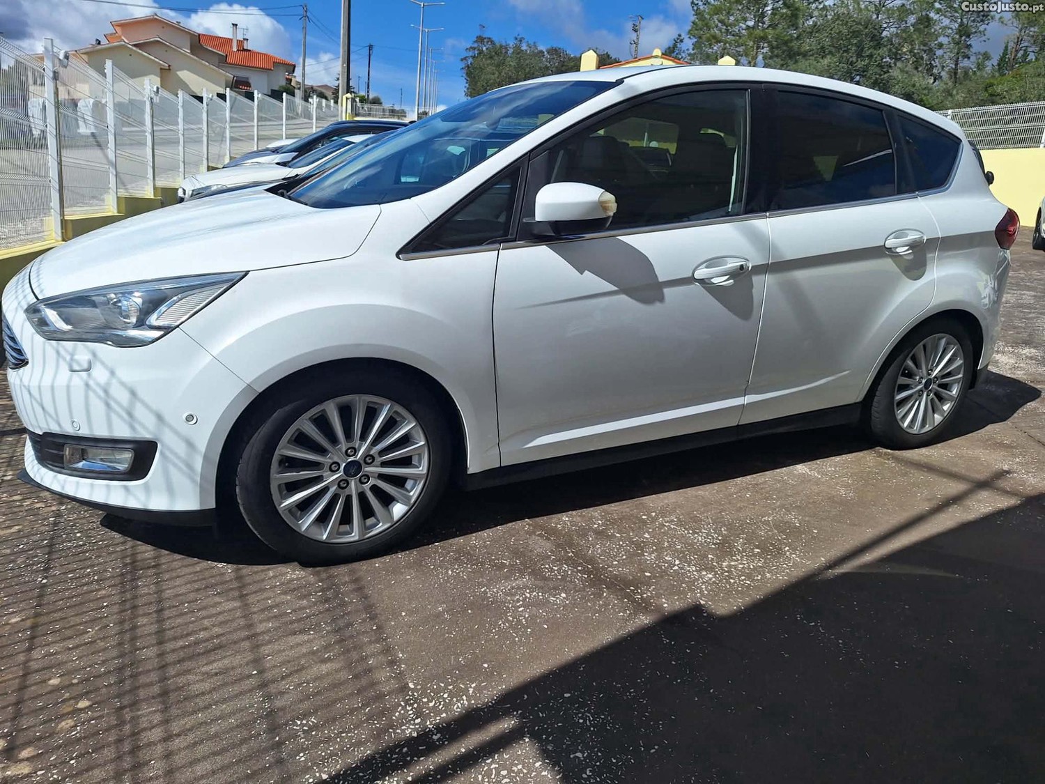 Ford C-Max 1.5 TDCI Titanium — fotografia 7