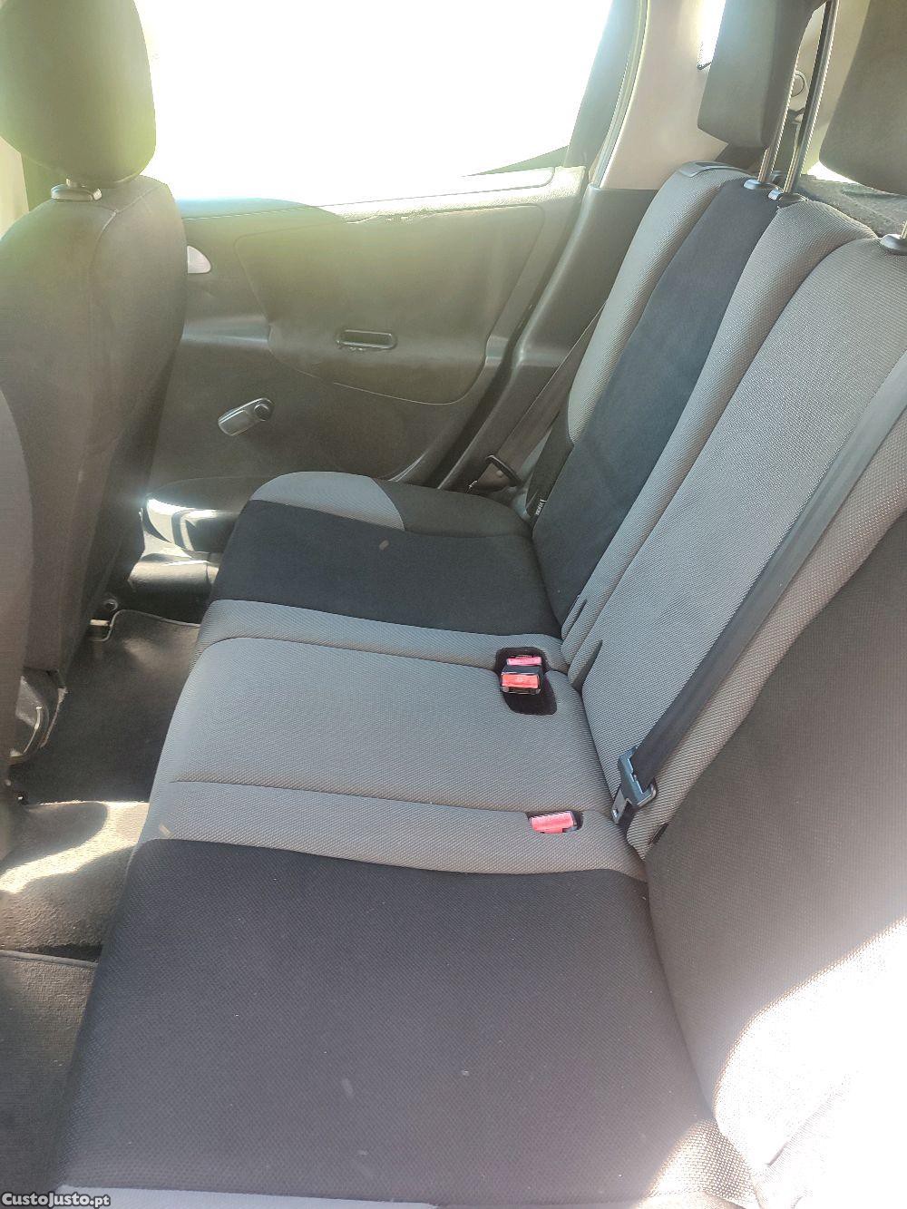 Peugeot 207 SW 1.6hdi — fotografia 2