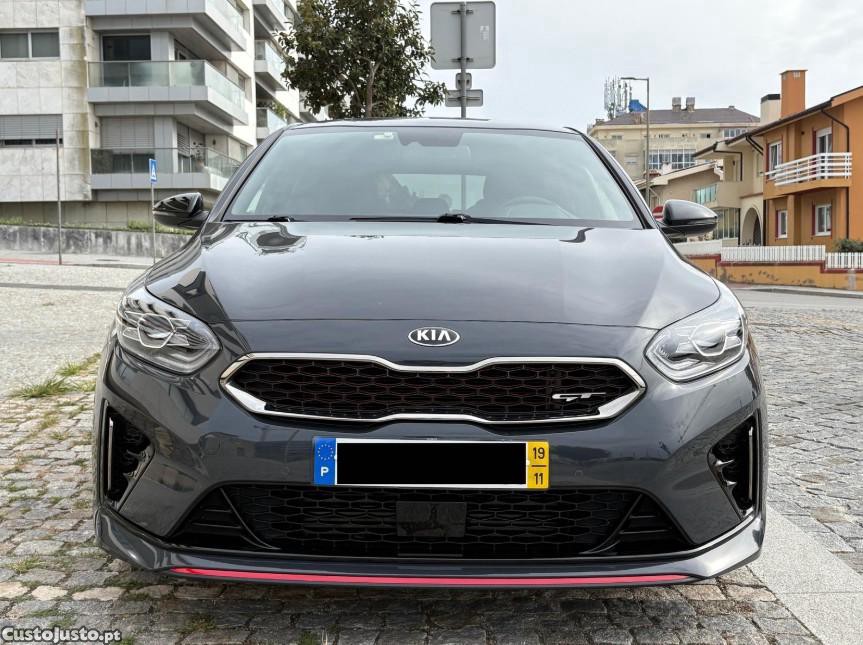 Kia Ceed 1.6 T-GDI GT - 19 foto 5