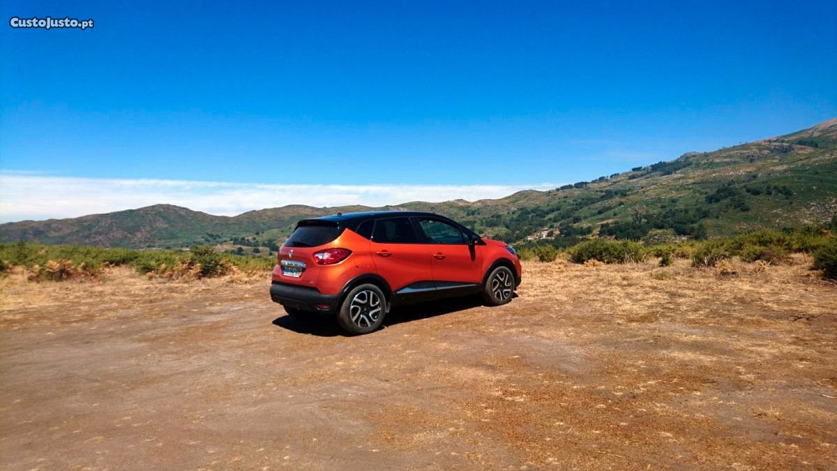 Renault Captur Exclusive — photo 4