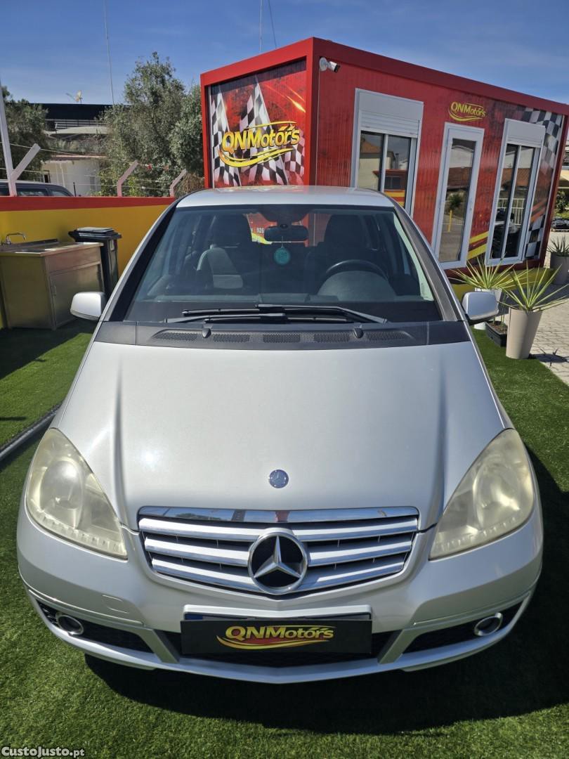 Mercedes-Benz A 180 CDi Avantgarde — fotografia 17