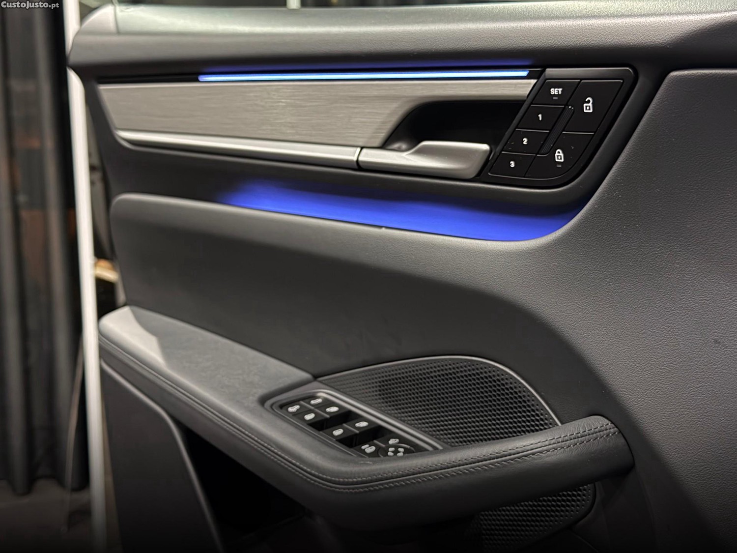 Porsche Macan Electric 4 — fotografia 9