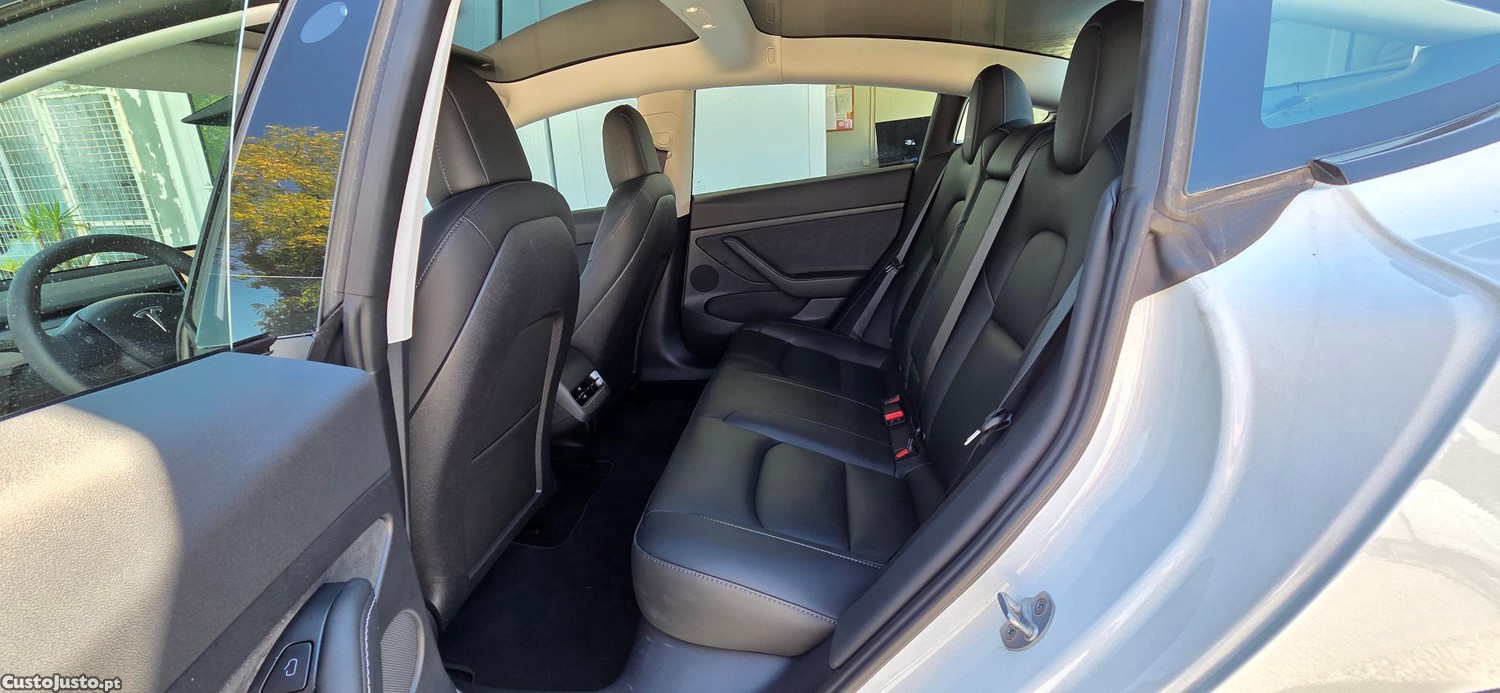 Tesla Model 3 Long Range Tração Integral ( AWD ) - 23 — photo 4