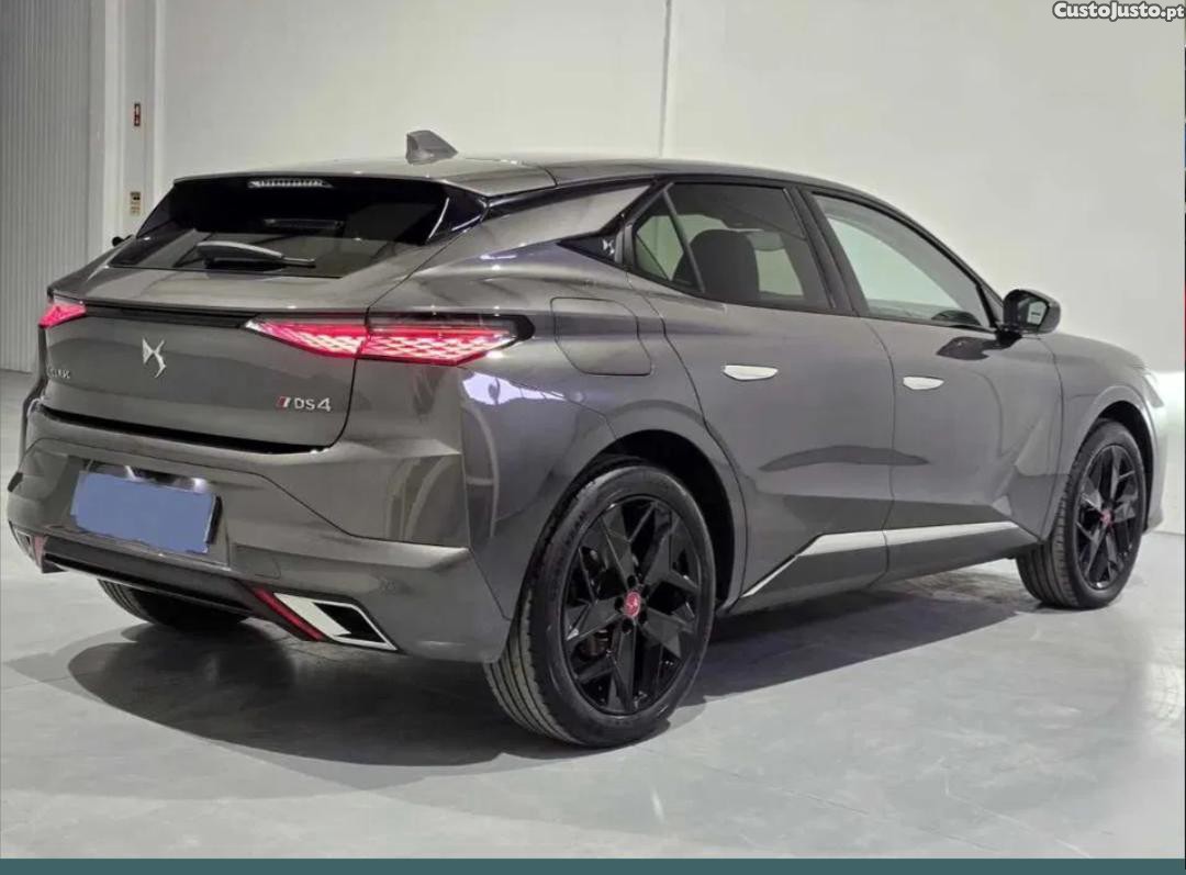 DS DS 4 E-Tense Performance Line ET8 - 22 — photo 3