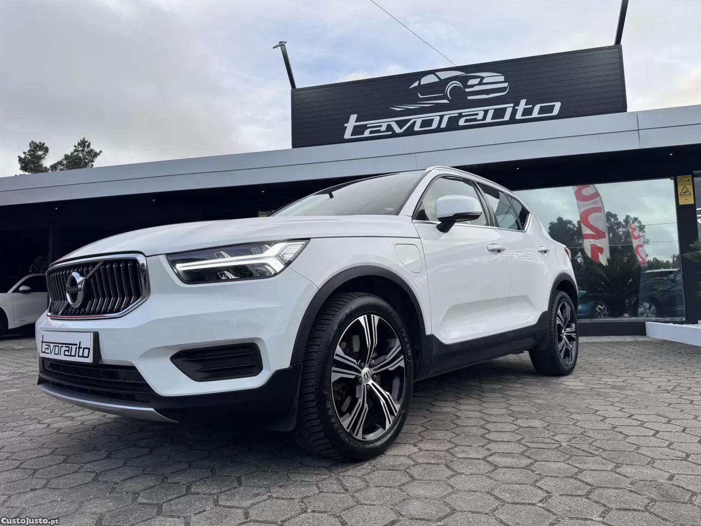 Volvo XC 40 1.5 t4 phev core — fotografia 13