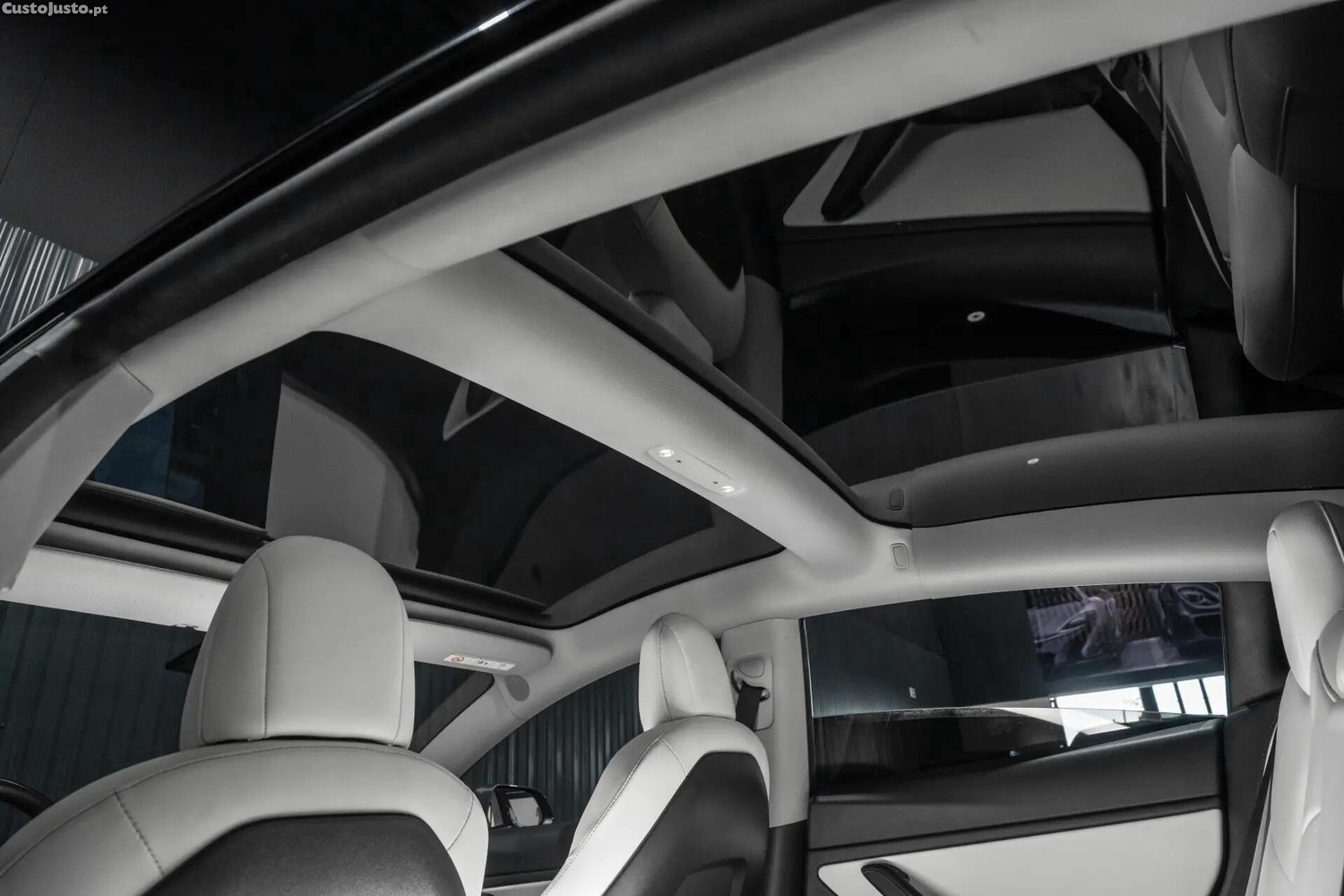 Tesla Model 3 Performance Dual Motor AWD — fotografia 2