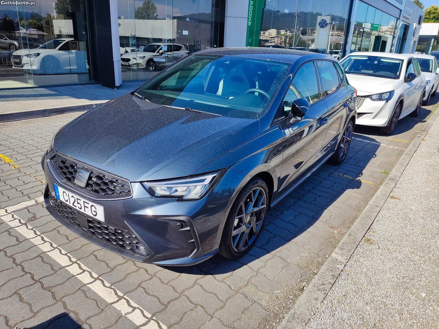 SEAT Ibiza FR 115 CV - 06/2026 - Muitos extras — fotografia 9