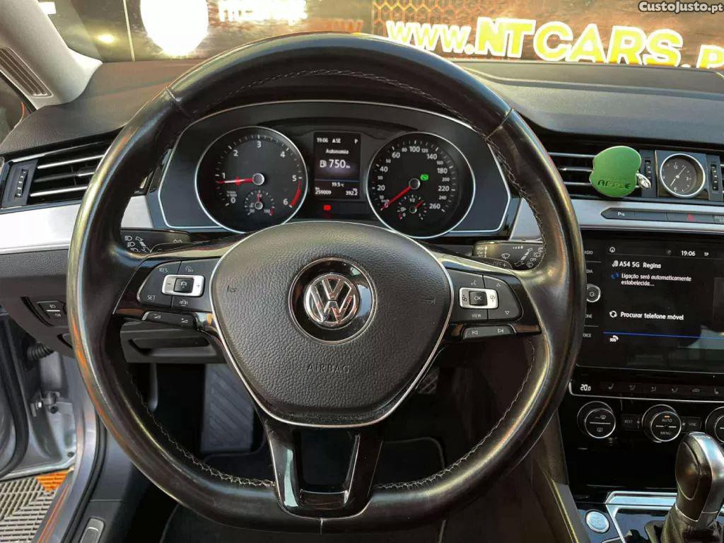 Volkswagen Passat 2.0 tdi r-line dsg — fotografia 24