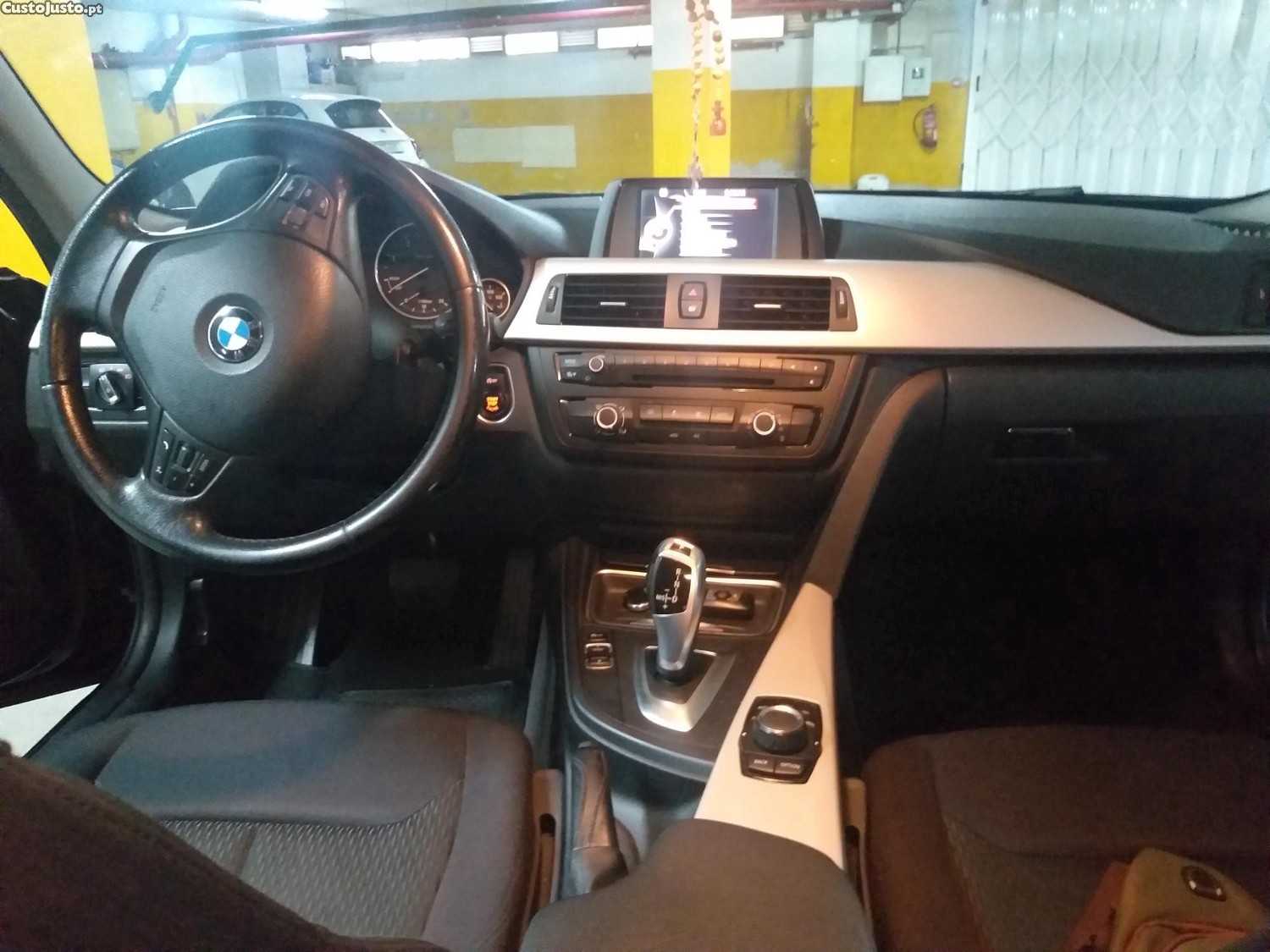 BMW 318 Touring - 14 foto 2