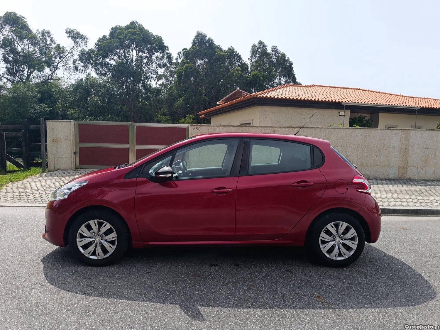Peugeot 208 1.2 VTI — photo 4