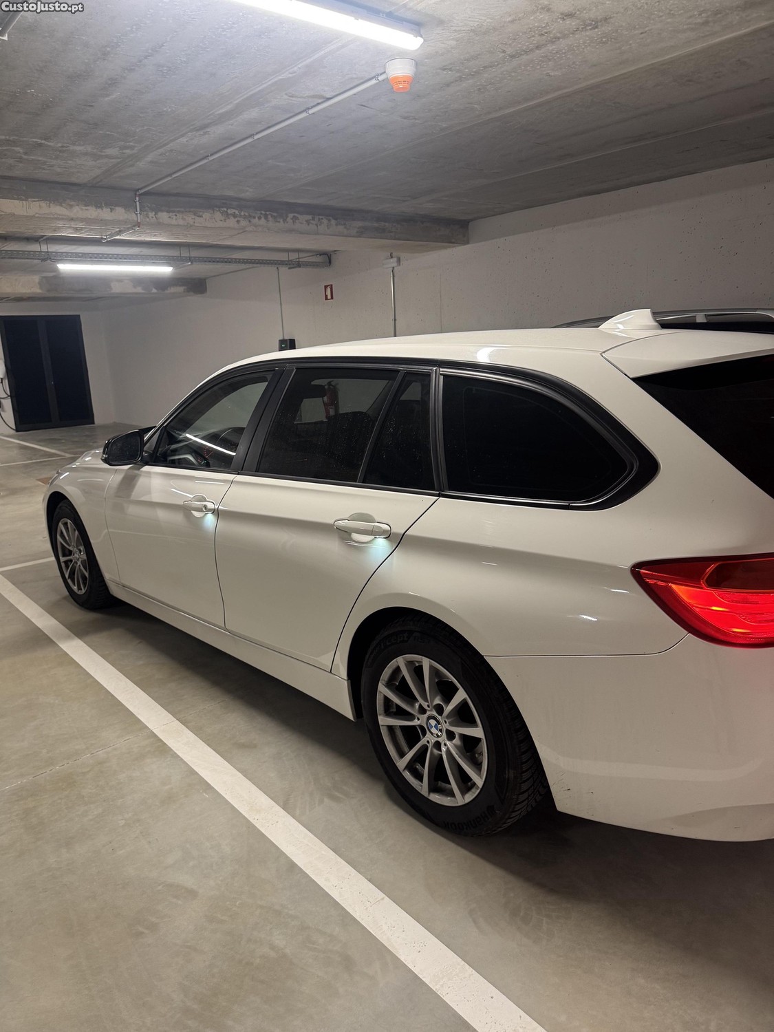 BMW 318 d — fotografia 8