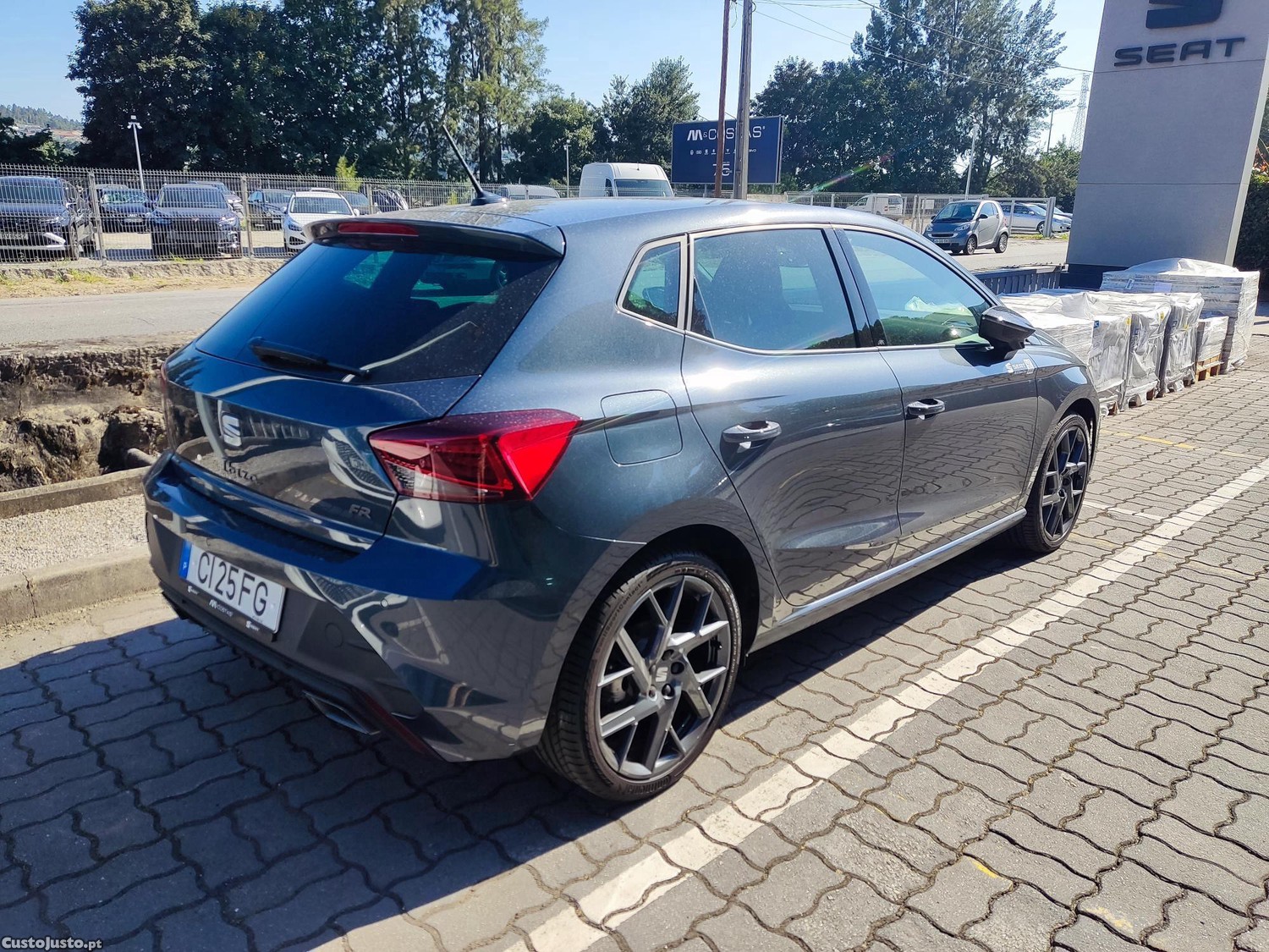 SEAT Ibiza FR 115 CV - 06/2026 - Muitos extras — fotografia 7