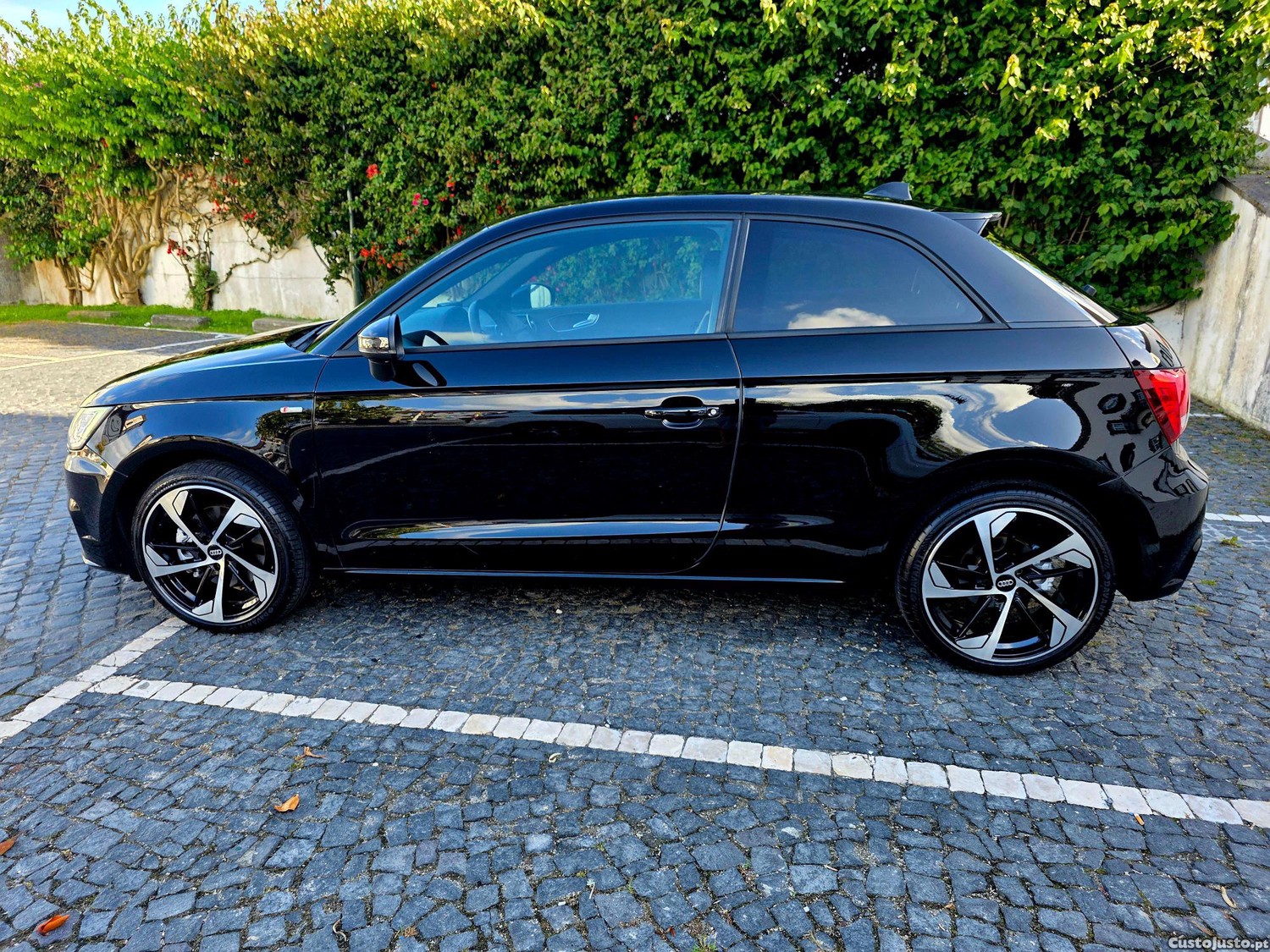 Audi A1 1.6 S-Tronic — fotografia 2