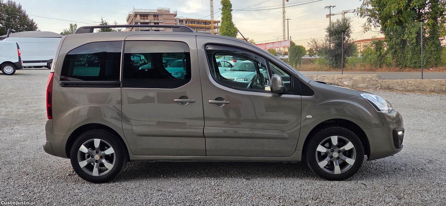 Citroën Berlingo Multispace ( Automatica ) — fotografia 14